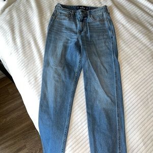 Hollister Ultra High Rise Jeans Vintage Stretch Mom Jeans Boyfriend Jeans